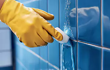 Ceramic Tile Shower & Wall Cleaning