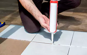 Grout Line Restoration & Sealing